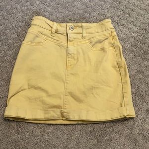 Yellow Jean skirt (Hollister) size 00